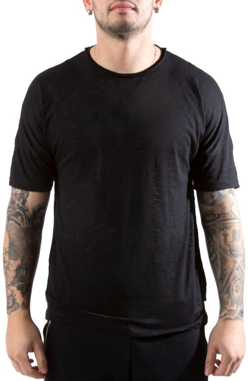 Gator Off Shoulder Tee in Black