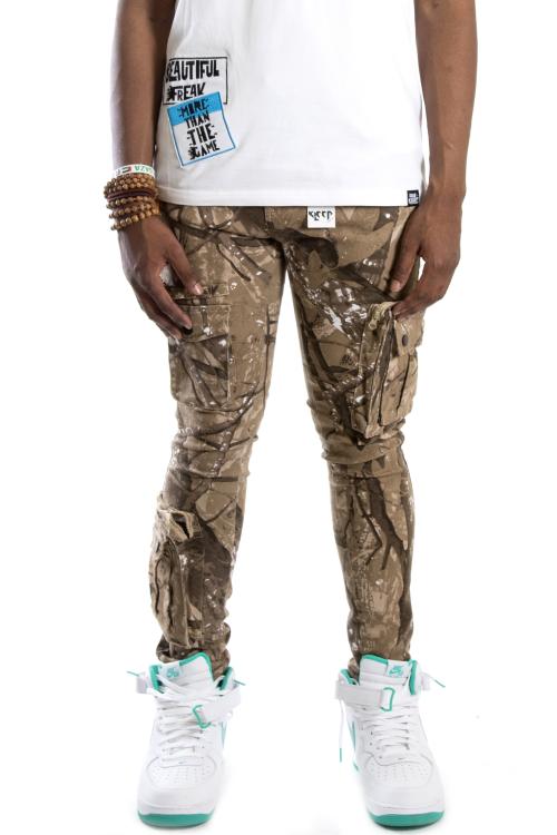 KUDO Men's premium twill forest camo pattern cargo pants.